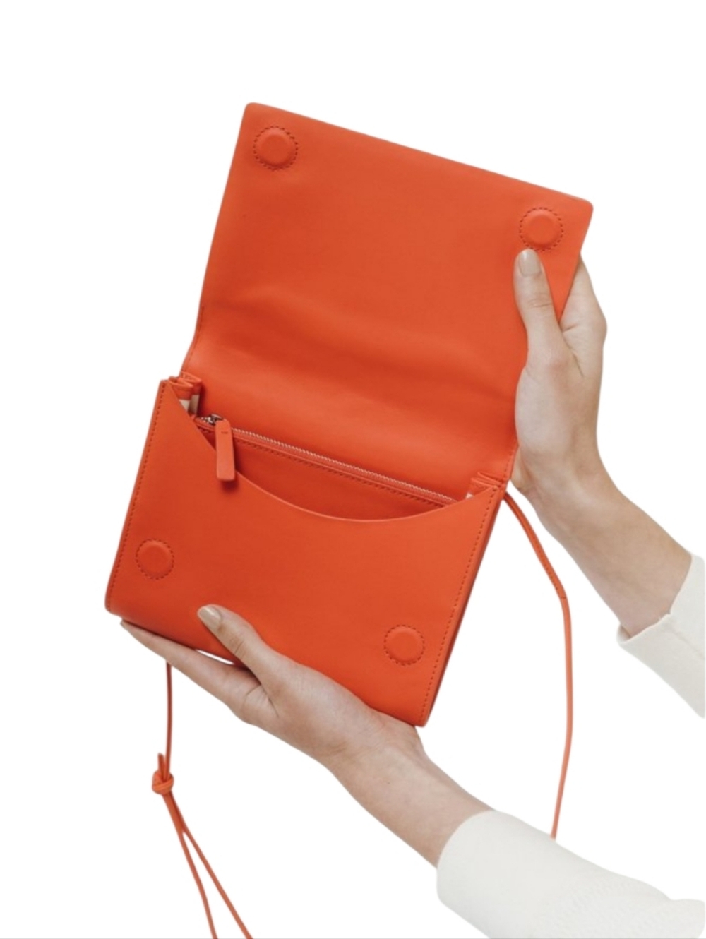 BAGGU | Minimalist Orange Cowhide Leather Crossbody Shoulder Bag - Picture 4 of 13